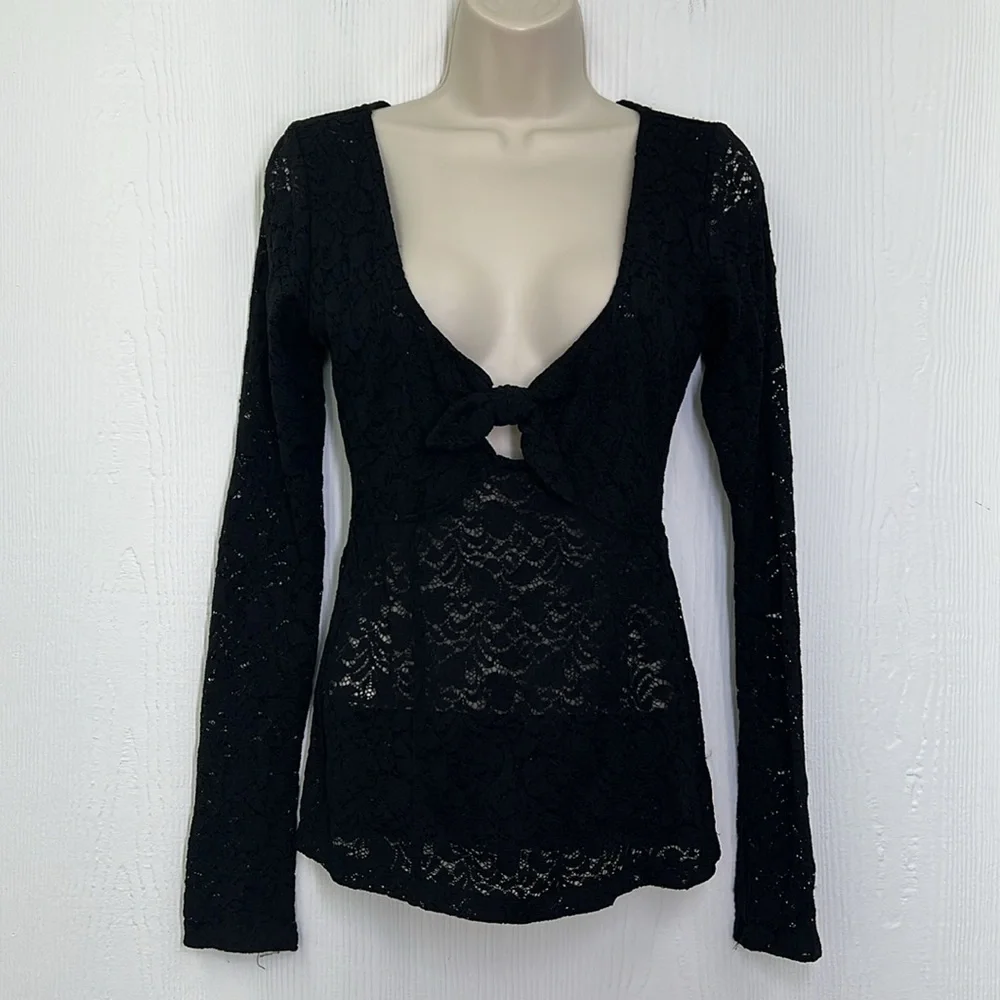 Free People - In Your Arms Black Lace Knotted Front Long Sleeve Blouse Size SM